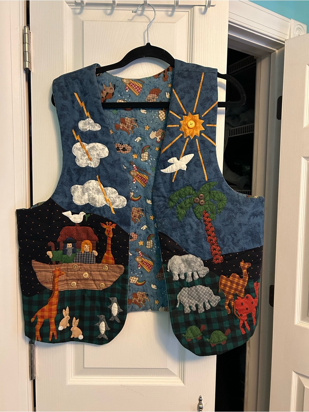 No-Brand Blue Noah's Ark Appliqué Vest vintage